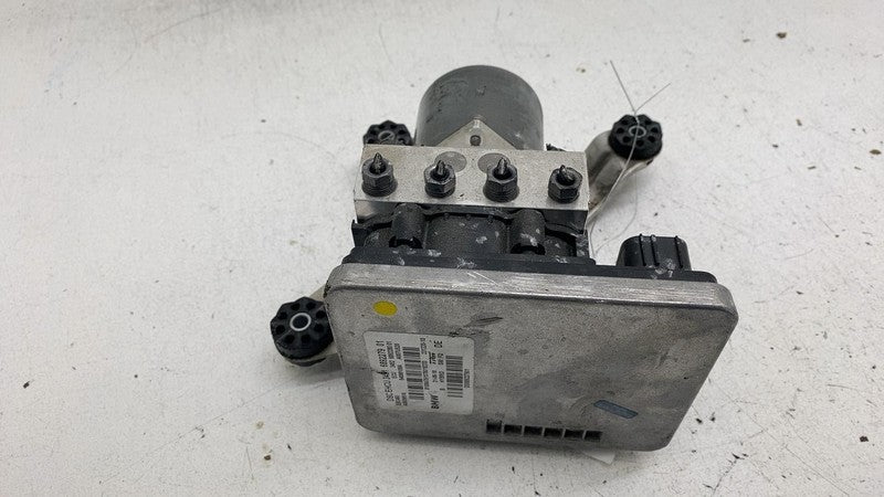 6892279 01 2019 2020 BMW 530e G30 Engine ABS Anti-Lock Brake Pump Control Module Unit EHCU