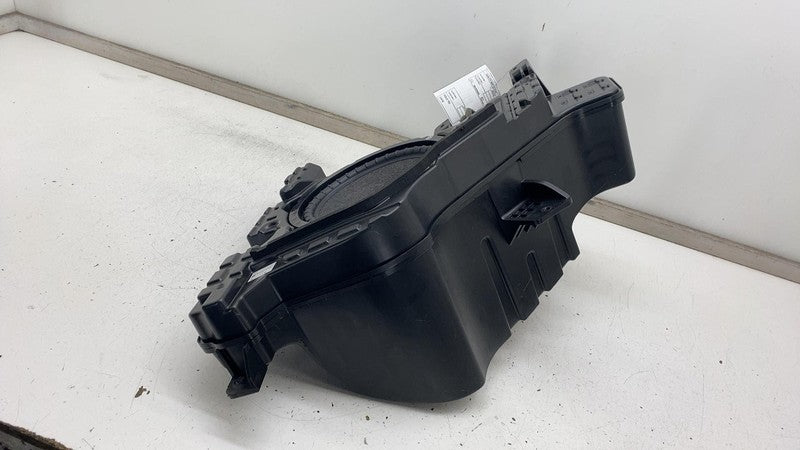 PT00029958D 2022-2024 Rivian R1S Meridian Speaker Bass Box Subwoofer Assembly PT00029958-D