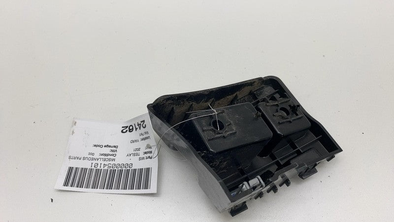 150696900B 2020-2024 Tesla Model Y MY Passenger Side Taillight Tail Lamp Bracket Right Assy