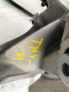 ⭕ 2020-2024 Model Y Rear Driver Side Spindle Knuckle w/ Shield Left 1188411-00-F