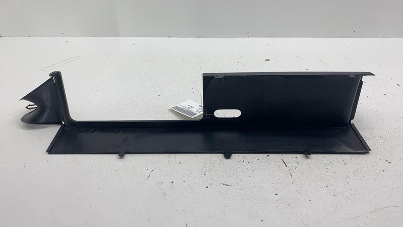 ⭕ 2022 Rivian EDV-700 Amazon Van Rear Right Tail Lamp Taillight Cover 