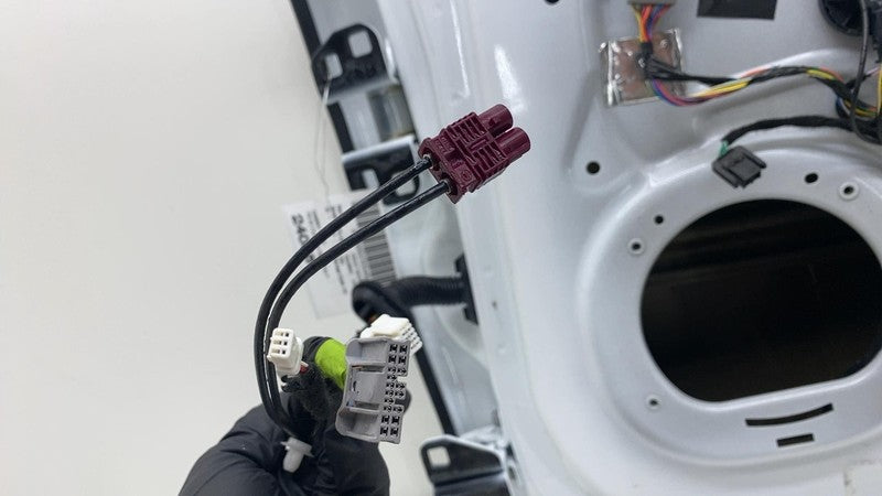 ⭕ 2016-2020 Tesla Model S Front Door Panel Shell Right White - PPSW 60