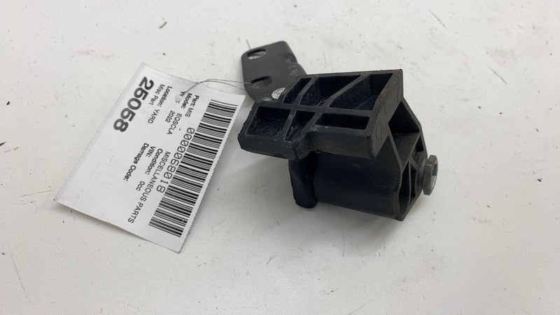 ⭕2022 Mercedes Benz EQS450+ Rear Passenger Side Bumper Bracket Right A