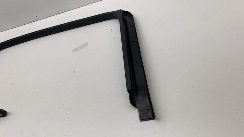 PT00001264-H ⭕ 22-24 Rivian R1T Rear Passenger Side Door Window Frame Trim Right PT00001264-H