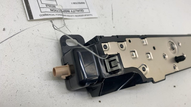 1585601-00-E ⭕ 2017-2023 Tesla Model 3 Y WiFi Bluetooth Antenna Control Module 1585601-00-E