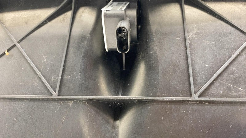 1077081 00 C ⭕ 2017-2020 Tesla Model 3 Front Active Grille Shutter Louvre Assy 1076732-00-G