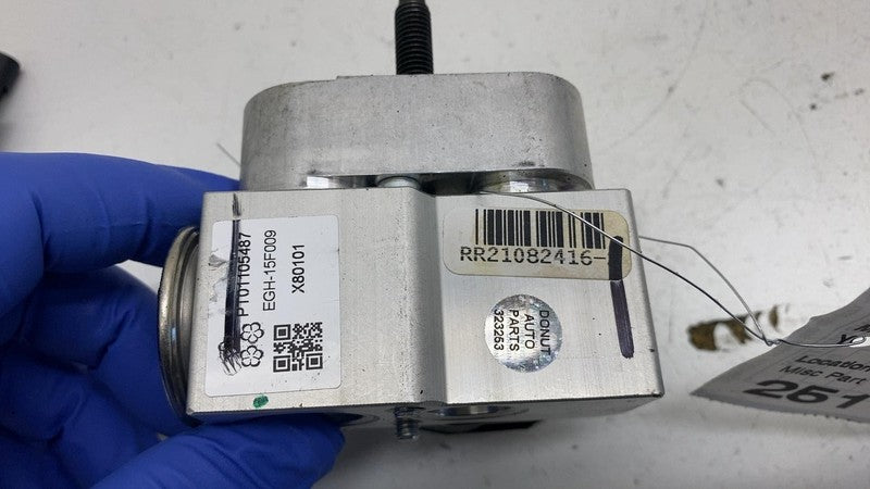 ⭕ 2025 Rivian R1S A/C Air Conditioning Compressor Block Valve Assy PT0