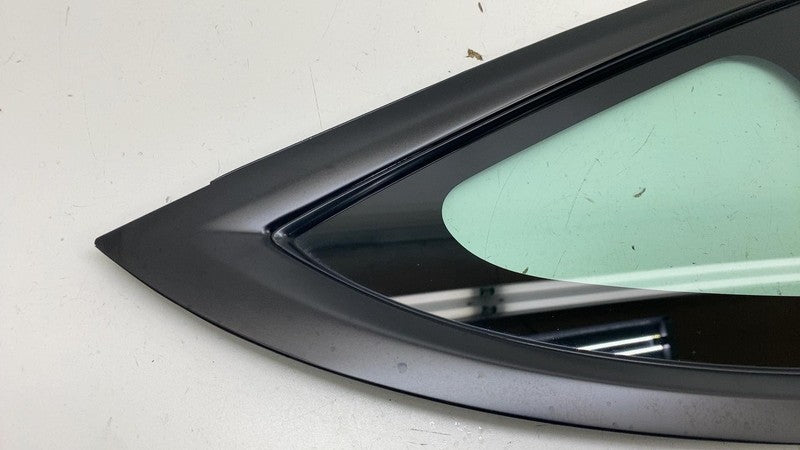 1915484-40-C ⭕24-25 Model 3 Rear Passenger Side Quarter Fixed Window Glass Right 1915484-40-C