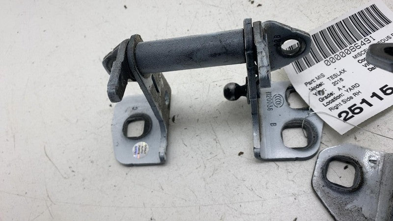 ⭕ 2016-2020 Tesla Model X Front Passenger Side Upper & Lower Door Hing