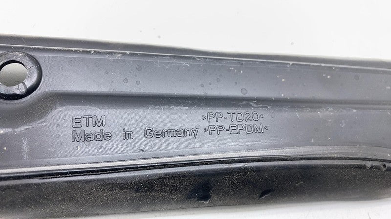 ⭕ 2019-2024 Porsche Cayenne Front Right Fender Filler Panel End Cover 