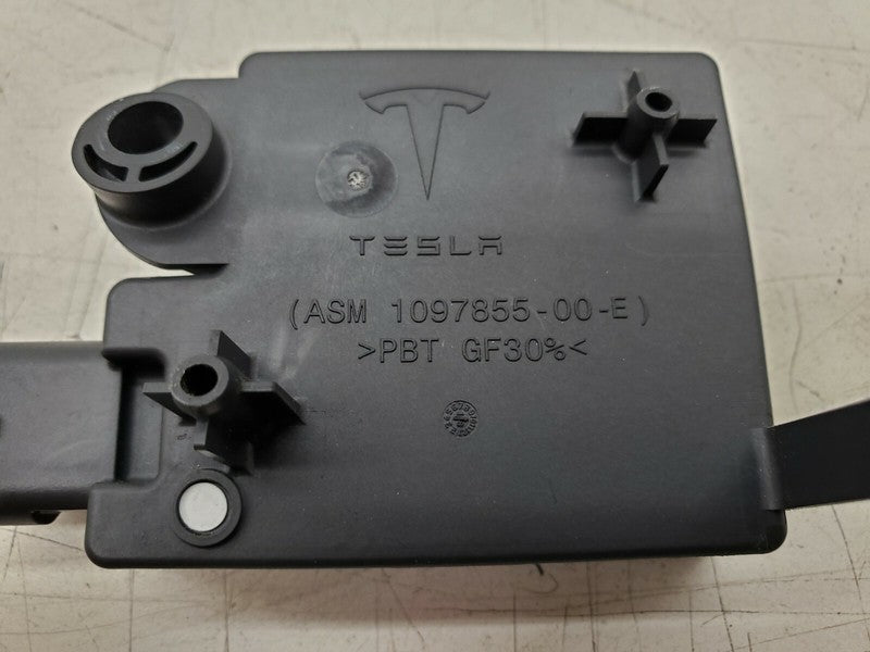 1097855 00 E ⭕ 2017-2023 Model 3 M3 Rear Bumper BCM Computer Body Control Module 1097855-00-E