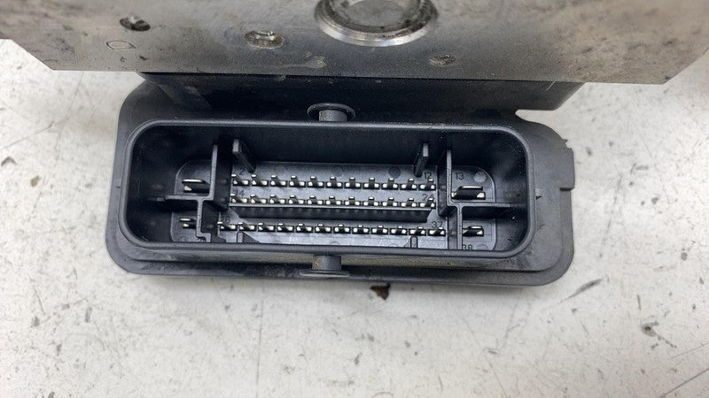 2012-2015 Tesla Model S Anti-Lock ABS Brake Pump Hydraulic Control Uni