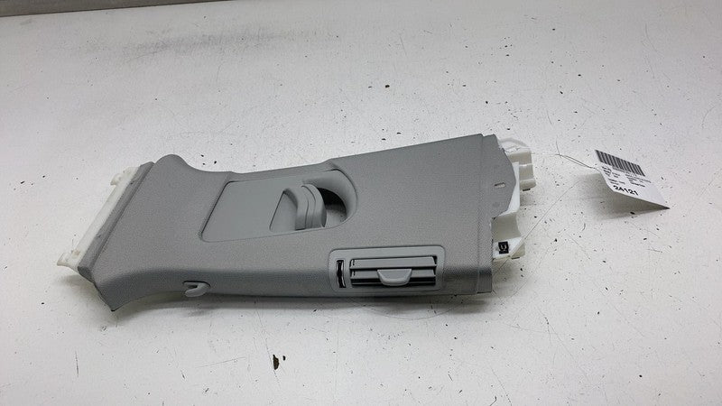 4KE867243B 19-23 Audi E-Tron Left Upper B-Pillar Trim Panel Cover w/ Vent Grille 4KE867243B