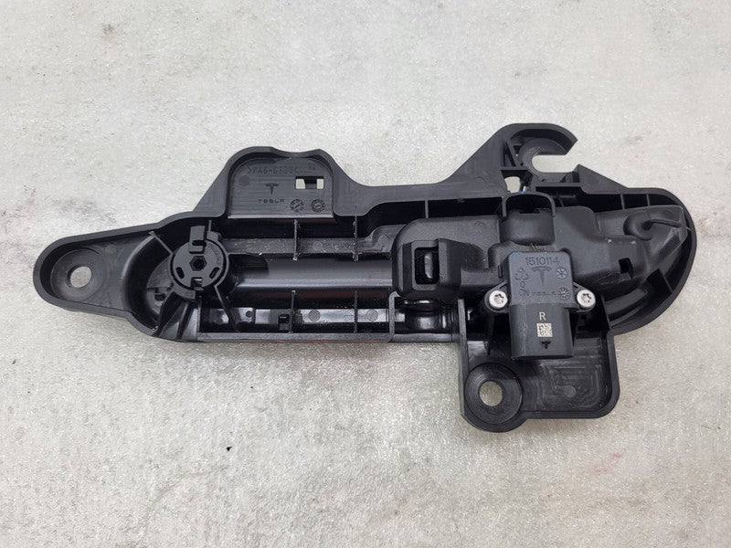 1528115 00 D ⭕2021-2023 Model 3 Front or Rear Right Exterior Outer Door Handle 1528115-00-D
