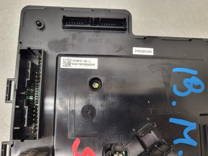 107867300L ⭕2017-2023 Tesla Model 3 Front Left Low Voltage Body Control Module 1078673-00-L