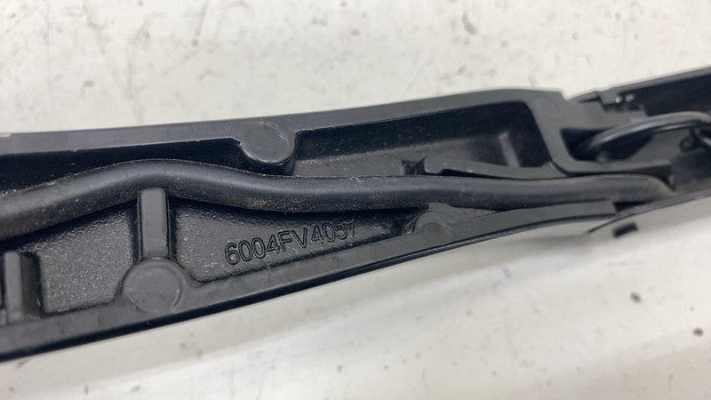 ⭕ 17-23 Model 3 M3 Front Passenger Side Windshield Wiper Arm Right 162