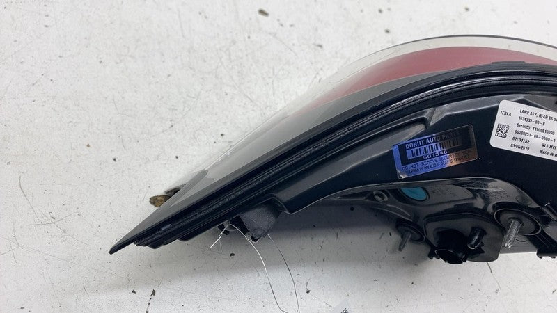 ⭕ 2016-2022 Tesla Model X Rear Right Side Outer Taillight Lamp OEM 103