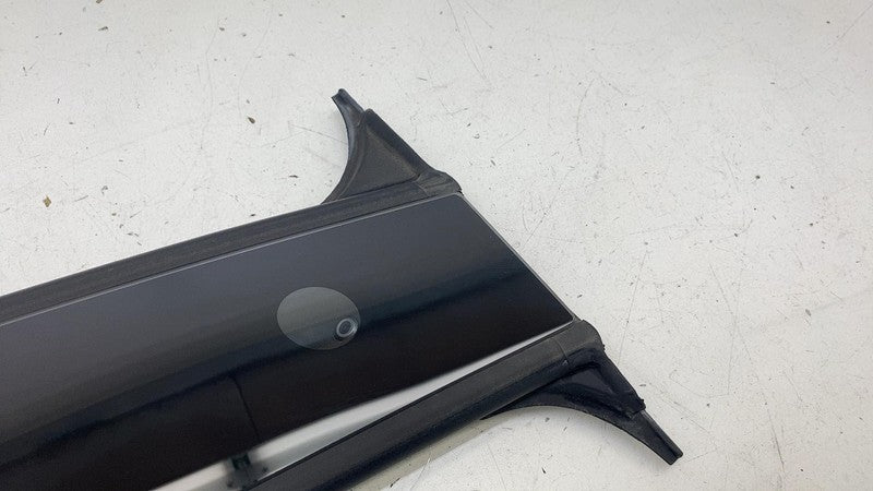 ⭕ 20-23 Model Y Left Exterior B-Pillar Applique Glass Trim LH AP3 1506