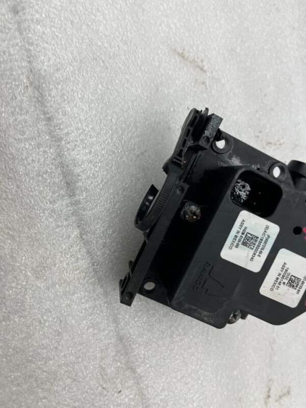 2012-2020 Tesla Model S X Coolant Pump Cooling Valve Actuator 4-Way 6007370-00-E