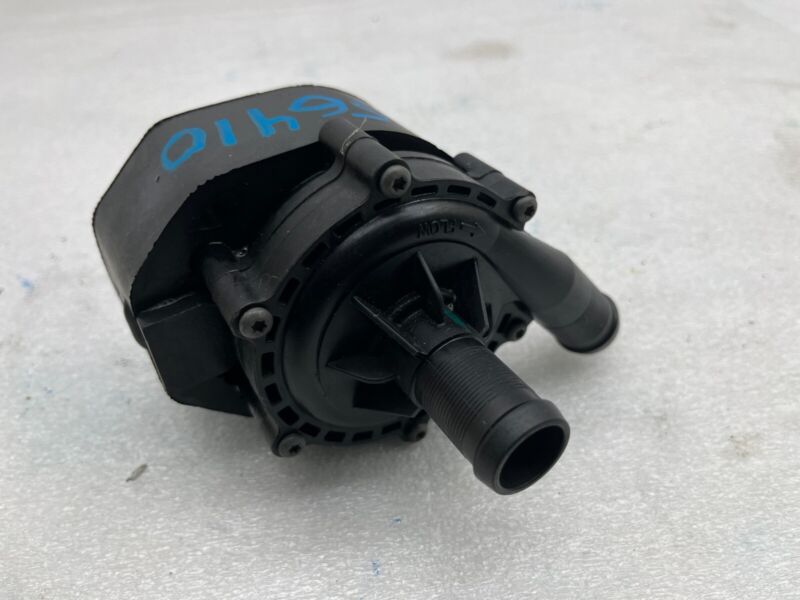 1035348 00 F 2016-2020 Tesla Model S X Front Cooling System Coolant Pump Assy 103534800F Assy