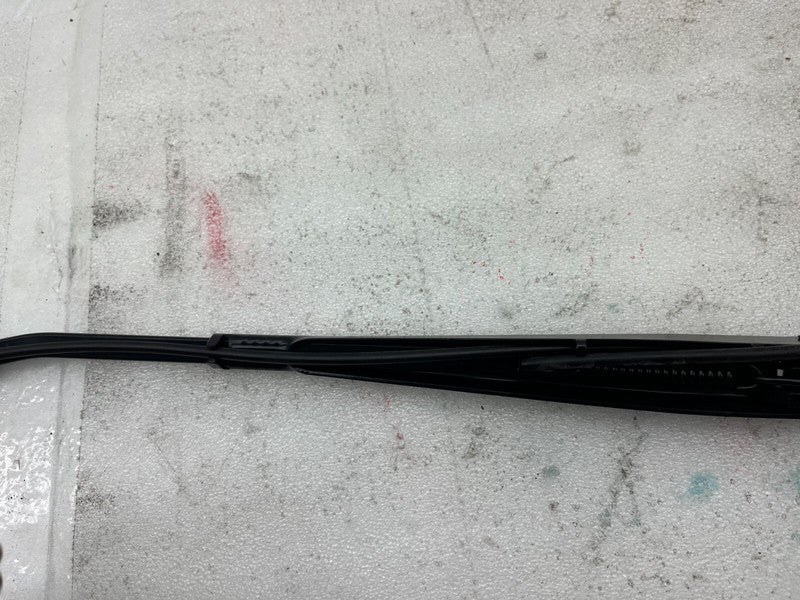 97036203 ⭕2020-2023 Tesla Model Y Front Passenger Side Windshield Wiper Arm & Blade Right