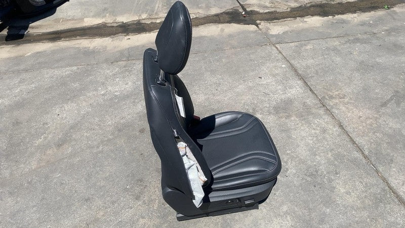 ⭕21-24 Ford Mustang Mach-E Front Passenger Side 1st Row Seat Leather Black Right