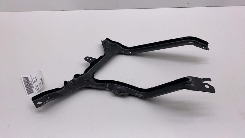 2024 Tesla Cybertruck Rear Passenger Diffuser Mount Bracket Right 1807