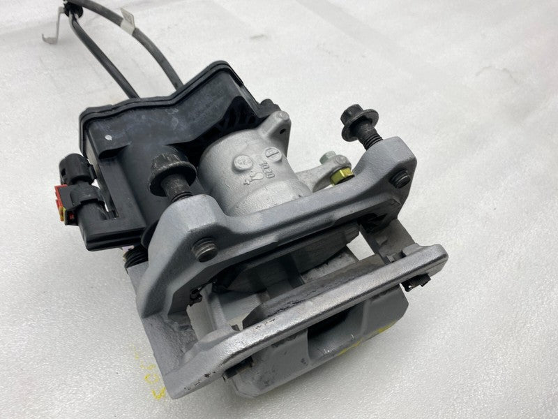 228878200A ⭕ 2020-2024 Tesla Model Y Rear Right Caliper + Brake Hose Line BASE 1044624-00-J