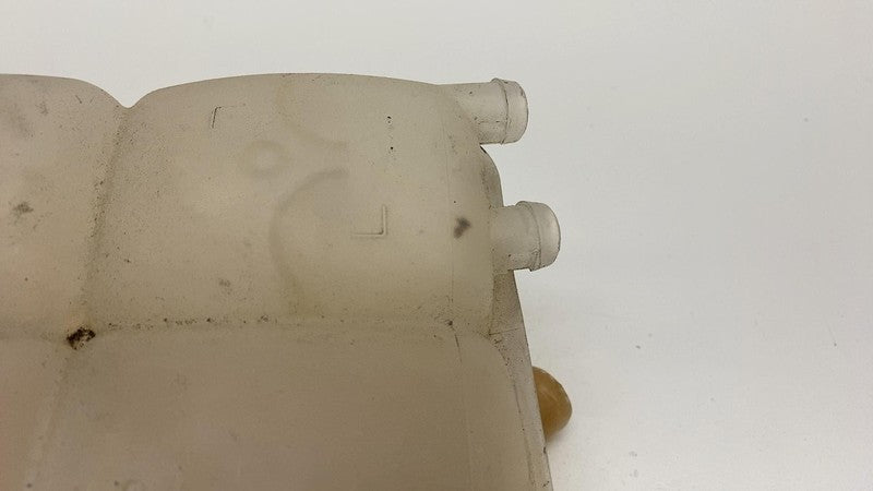 8V618K218AE 2013-2018 Ford C-Max Radiator Coolant Expansion Overflow Reservoir 8V61-8K218A-E
