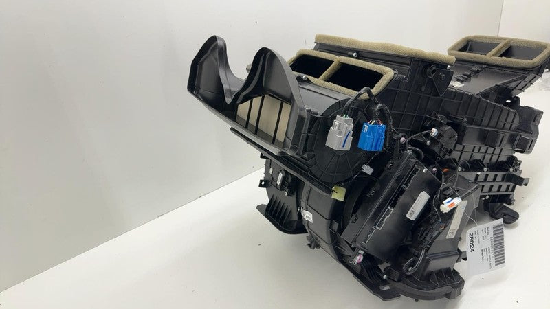 ⭕ 2022-2024 Rivian R1T Front Heater Core Control Box Blower Housing PT