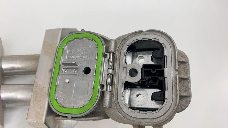 2024 Tesla Cybertruck High Voltage HV Busbar Battery Connector Header 