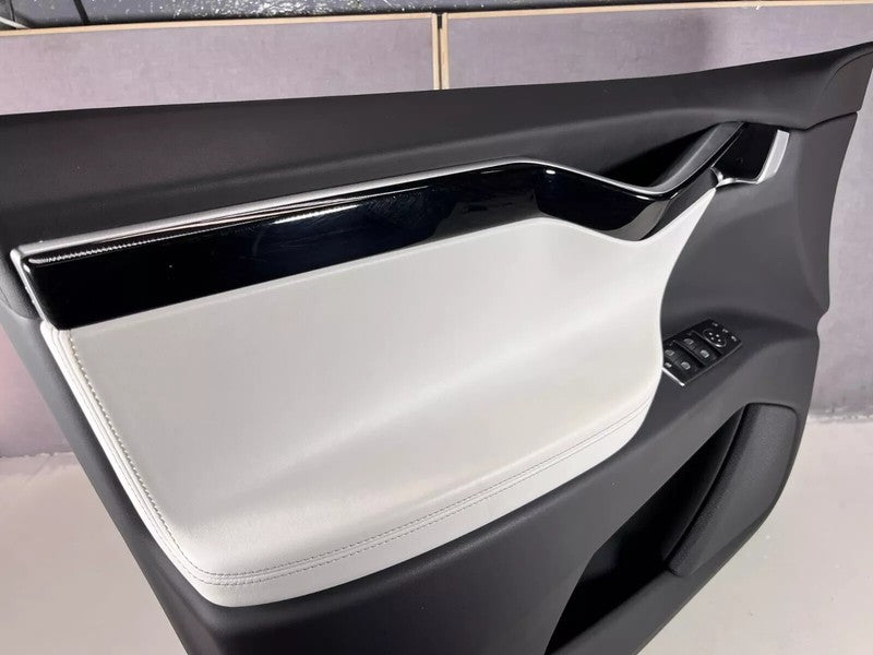 105532718I ⭕ 16-20 Model X Front Left Door Panel Trim Card Cover w/ Molding LH 1055327-18-I