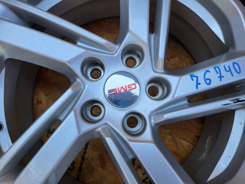 2336 3166 ⭕ 2018-2020 GMC Terrain Wheel Rim 18" inch 18x7.0J w/ Tire 225/60R18 x2 23363166