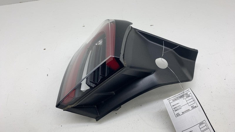 1077397 ⭕ 2017-2022 Tesla Model 3 Rear Left Exterior Taillight Outer Tail Lamp 1077397