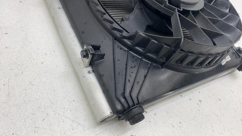 ⭕ 12-20 Model S Condenser Air Cooling Radiator w/ Fan Shroud Right 600