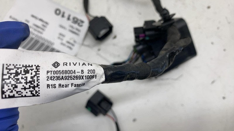 PT00568004B ⭕ 2025 Rivian R1S Rear Bumper Fascia Wire Wring Harness Connector PT00568004-B