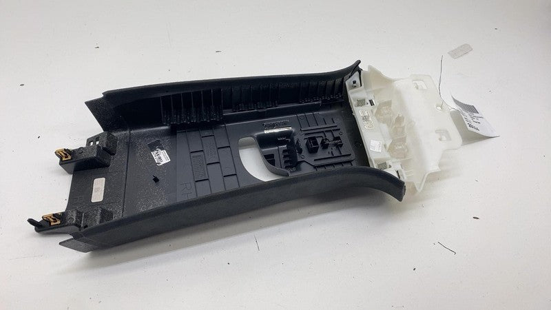 ⭕ 2022-2024 Rivian R1T Right Side Upper B-Pillar Trim Cover Panel RH P