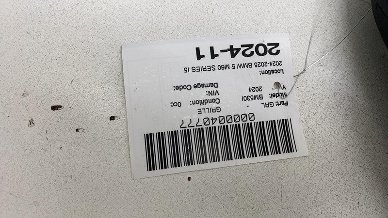 ⭕2024 2025 BMW 5-Series I5 M5 M60 Front Bumper Center Upper Grille 511