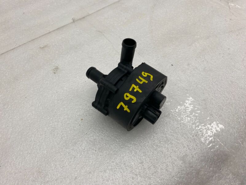 2016-2020 Tesla Model S X Cooling System Auxiliary Water Coolant Pump FWD Assy