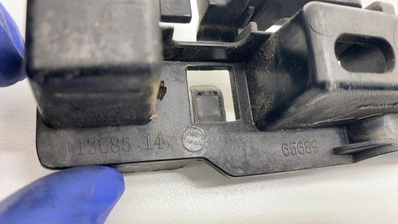 113685 14 2017-2022 BMW 530e Front Left Skirt Rocker Molding Panel Support Mount Bracket