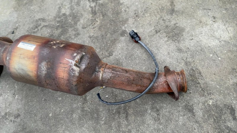 ⭕ 2018-2021 Lincoln Navigator Left & Right Side Exhaust Front Pipe Tub