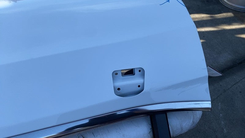 ⭕ 2017-2024 Chrysler Pacifica Front Driver Side Door Assembly Left LH White PW7