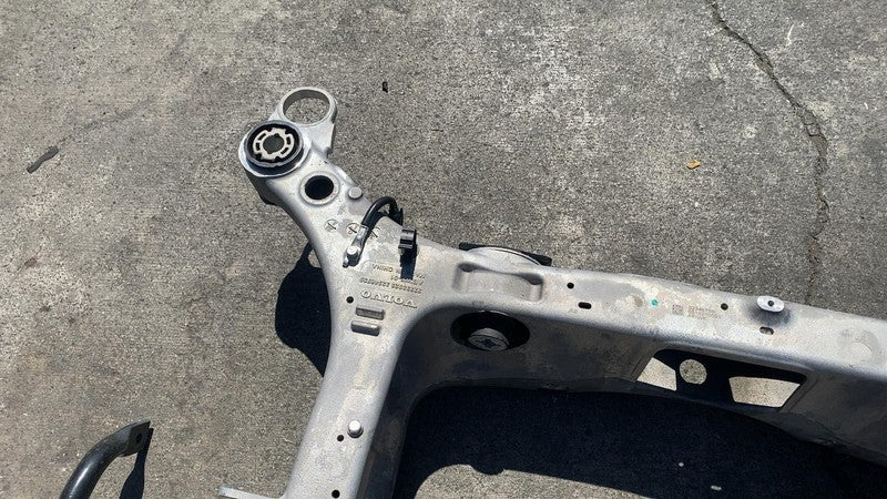 32333923 32346759 32283526 32221129 ⭕ 21-23 Polestar 2 Rear Subframe Cradle Crossmember w/ Stabilizer Bar 32333923