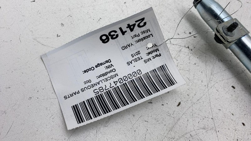 100526500C 12-20 Model S Front Right Lap Pretensioner 16-20 Model X Front Left 1005265-00-C