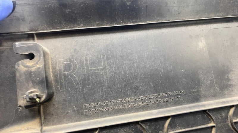 ⭕ 22-24 Rivian EDV-700 Right Body Lower Panel Molding Cladding Trim PT