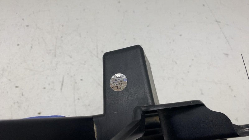 PT00670075B ⭕ 2025 Rivian R1S Right Side Cartridge Fender Air Curtain Bracket PT00670075-B