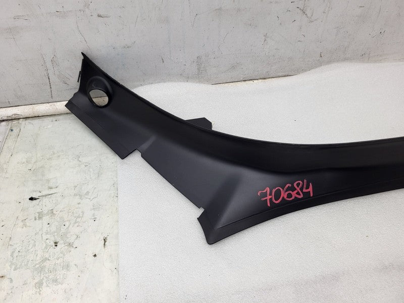 104732100E ⭕16-20 Model X Rear Passenger Side Trunk Liftgate Trough Trim Right 1047321-00-E