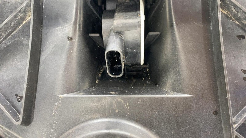 ⭕ 21-25 Tesla Model 3 Front Center Radiator Active Grille Shutter 1559