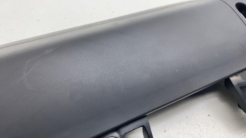 ⭕ 2025-2026 Model Y Juniper Right Lower Knee Safety Airbag Module 1077