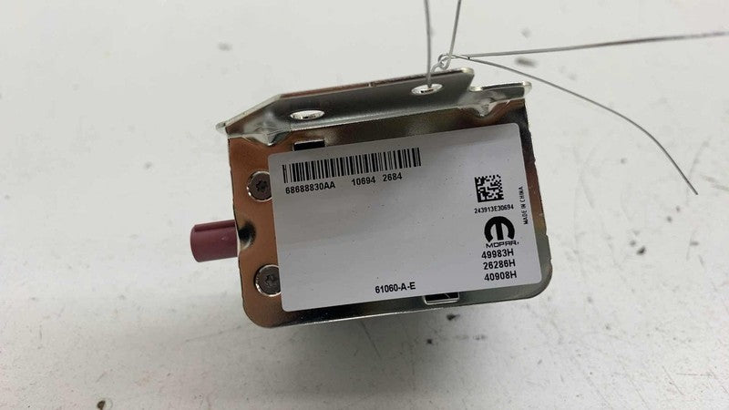 68688830AA ⭕ 2025 Chrysler Pacifica Satellite Radio Antenna Control Module Unit 68688830AA